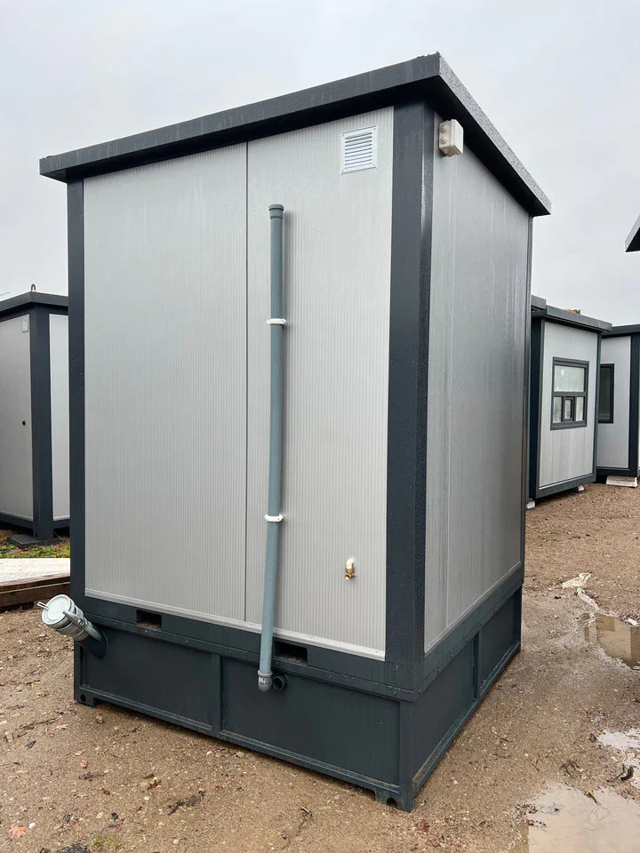 Contentor Sanitário 2,00 x 2,00 m com Duche e Cisterna