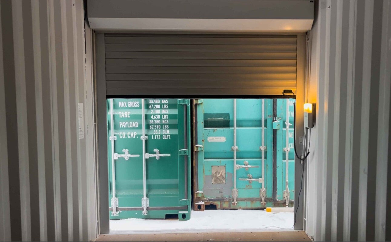 Contêiner 20' HC com Portas Enroláveis