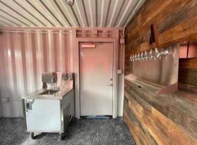 Bar em Contentor 20 Pés