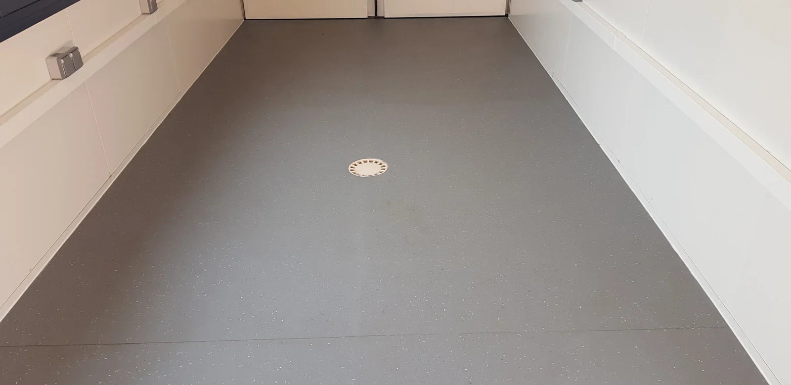 Contentor Snack-BOX 20′ com Acessórios Especiais