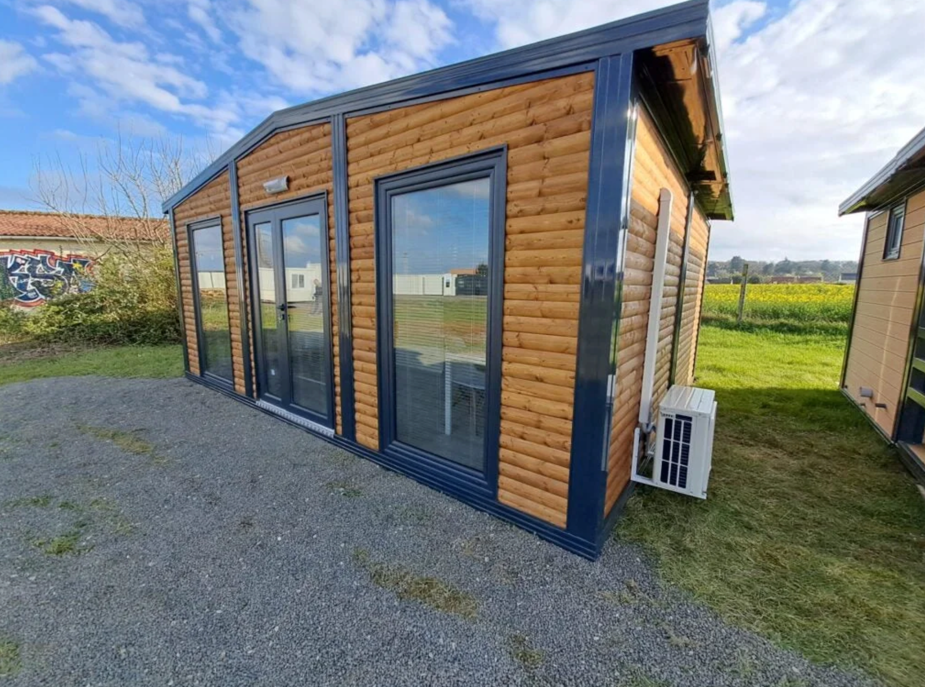 Bungalow Mobilado – Chalet com Jardim de 28 m²