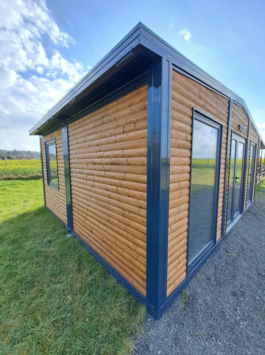 Bungalow Mobilado – Chalet com Jardim de 28 m²