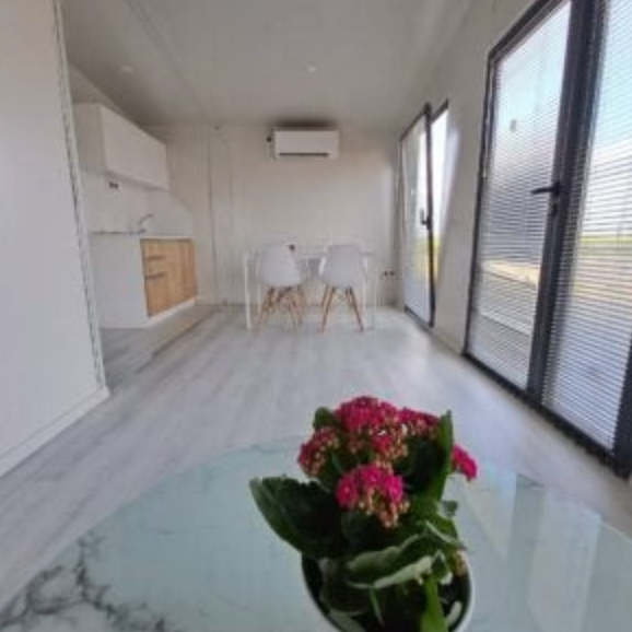 Bungalow Mobilado – Chalet com Jardim de 28 m²