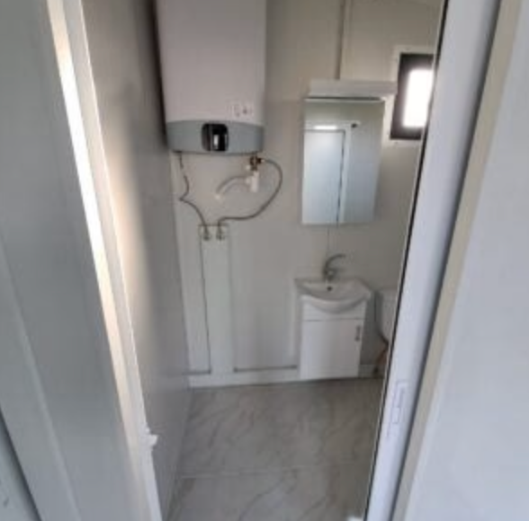 Bungalow Mobilado – Chalet com Jardim de 28 m²